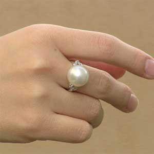 パール 指輪 真珠 リング 南洋白蝶真珠 ホワイト系 13mmt プラチナ