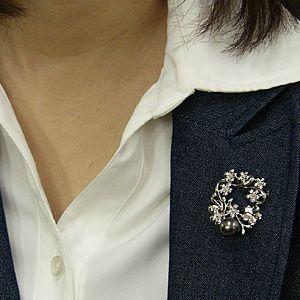 ブローチ 花 パール 真珠 3WAY ピンブローチ たひち黒蝶真珠 グリーン