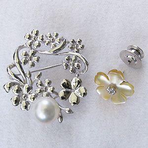 ブローチ 花 パール 真珠 3WAY ピンブローチ 南洋白蝶真珠 ホワイト系 直径10mm 黄蝶貝 花モチーフ シルバー 送料無料 プレゼント ギフト ご褒美 自分買い puの画像