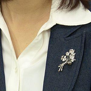 ブローチ 花 パール 真珠 3WAY ピンブローチ タヒチ黒蝶真珠 グリーン系 直径10mm 白蝶貝 花モチーフ シルバー 送料無料 プレゼント ギフト 自分買い puの画像