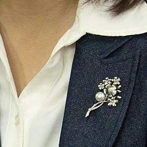 ブローチ 花 パール 真珠 南洋白蝶真珠 ホワイト系 直径10mm 黒蝶貝 フラワー 花モチーフ シルバー 送料無料 フォーマル プレゼント ギフト 自分買い puの画像