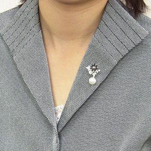 ブローチ 花 真珠パールブローチ ピンズ 南洋白蝶真珠 10mm ホワイト系 黒蝶貝 花 パール 真珠 送料無料 フォーマル プレゼント ギフト ご褒美 自分買い puの画像