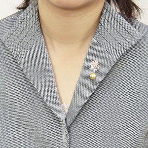 パール ブローチ 真珠ブローチ ピンズ 南洋白蝶真珠 10mm ピンク貝 花 ゴールデンパール 真珠 送料無料 フォーマル プレゼント ギフト ご褒美 自分買い puの画像
