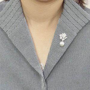 ブローチ 花 真珠パールブローチ ピンズ 南洋白蝶真珠 10mm ホワイト系 白蝶貝 花 パール 真珠 送料無料 フォーマル プレゼント ギフト ご褒美 自分買い puの画像
