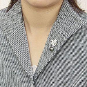 ブローチ 花 真珠パールブローチ パール ピンズ タヒチ黒蝶真珠 白蝶貝 花 ブラックパール真珠 送料無料 フォーマル プレゼント ギフト ご褒美 自分買い puの画像