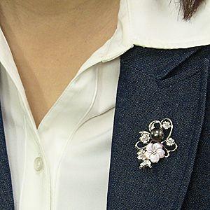 ブローチ 花 パール 真珠 ブローチ たひち黒蝶真珠 ブラックパール グリーン系 直径10mm ピンク貝 花モチーフ 送料無料 プレゼント ギフト 自分買い puの画像