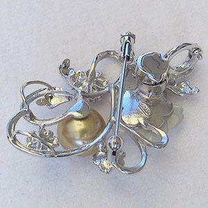 ブローチ 花 パール 真珠 ブローチ 南洋白蝶真珠 ゴールド系 直径10mm 白蝶貝 花モチーフ 送料無料 フォーマル プレゼント ギフト ご褒美 自分買い puの画像
