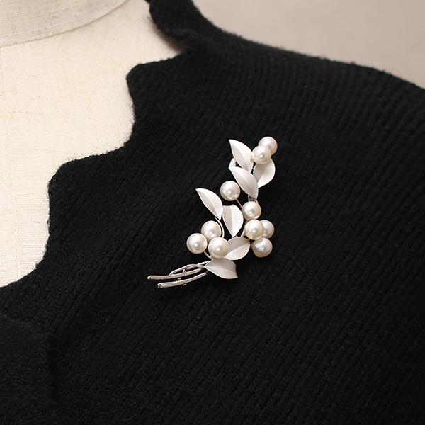 パール ブローチ フォーマル 真珠ブローチ コサージュ 本真珠 あこや