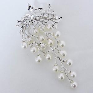 パール ブローチ パールブローチ フォーマル 真珠 ブドウモチーフ 葡萄