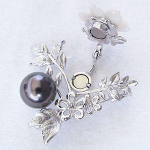ブローチ 花 パール ブローチ 真珠 ブラックパール タヒチ黒蝶真珠 グリーン系 直径10mm 白蝶貝 花モチーフ 送料無料 プレゼント ギフト ご褒美 自分買い puの画像