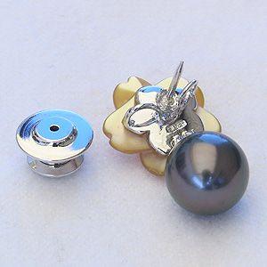 ブローチ 花 パール 真珠 ピンブローチ ラペルピン ブラックパール タヒチ黒蝶真珠 黄蝶貝 フラワー 花モチーフ 送料無料 プレゼント ギフト 自分買い puの画像