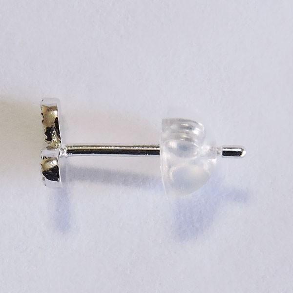 ダイヤモンド ピアス k18 ホワイトゴールド 0.05ct スタッド かわいい プチ ハート型 レディース ダイヤ保証書付 送料無料 プレゼント ギフト 自分買い puの画像