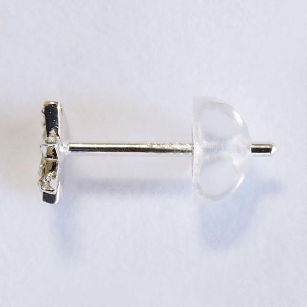 ダイヤモンド ピアス k18 ホワイトゴールド 0.05ct スタッド 可愛い