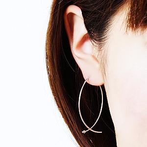 ピアス フープピアス フックピアス 18金 k18 k18 ホワイトゴールド 品質保証書付 ケース付 誕生日 送料無料 プレゼント ギフト ご褒美 自分買い puの画像