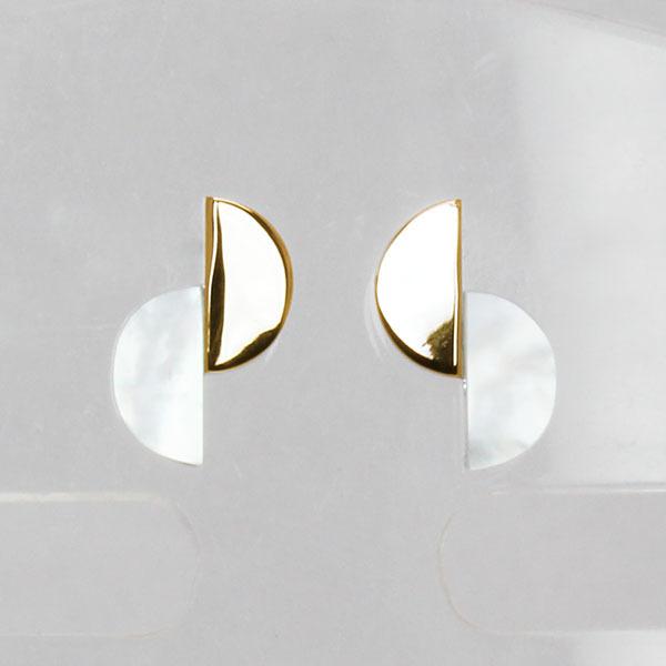 ピアス 白蝶貝ピアス 白蝶貝 シェル スタッドピアス k18 18k 18金 イエローゴールド レディース 送料無料 ジュエリー 人気 プレゼント ギフト 自分買い puの画像