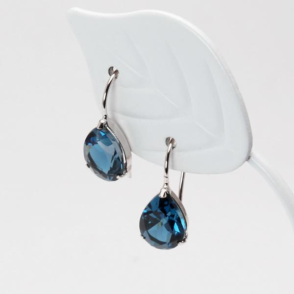 ロンドンブルートパーズ ピアス フックピアス プラチナ pt900 11月