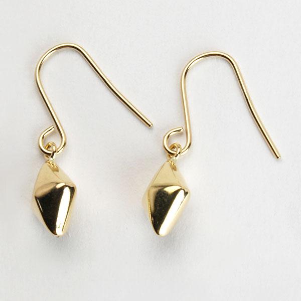 ピアス k18 イエローゴールド 18金 18k フックピアス ダイヤ型 ひし型