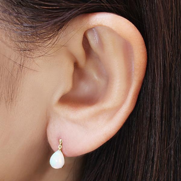 オパール ピアス k18 イエローゴールド 18金 18k 揺れる スタッド