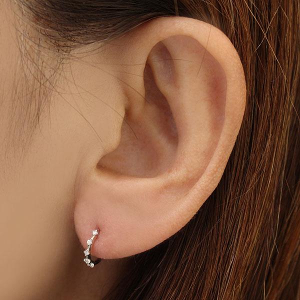 ピアス ダイヤモンドピアス ダイヤ フープ風ピアス スタッドピアス k18 18k 18金 ホワイトゴールド レディース 送料無料 プレゼント ギフト 自分買い puの画像