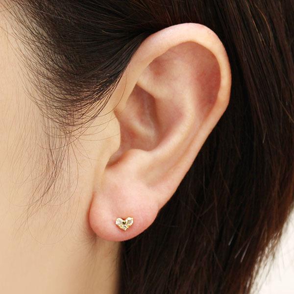 18金　ダイヤ　ハート型ピアス 18金 ダイヤ ハート型ピアス