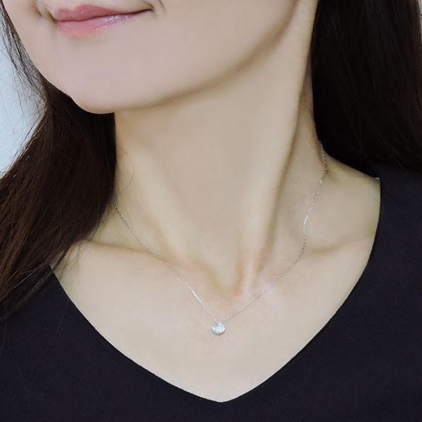 ダイヤモンド ペンダントネックレス k18 ホワイトゴールド ムーンモチーフ 月型 moon 可愛い レディース ダイヤ 送料無料 プレゼント ギフト 自分買い puの画像