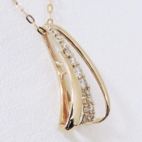 ペンダントネックレス トリニティ 縦3連デザイン パヴェ ダイヤモンド