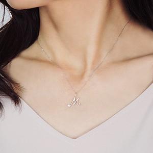 ネックレス・ペンダント M イニシャルM ペンダントネックレス ダイヤモンド 0.01ct k10