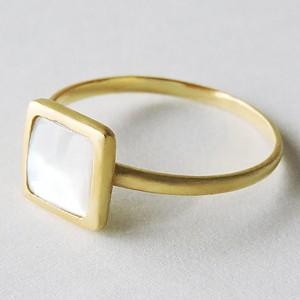 K18YG製 シェル and ホワイトクォーツ リング