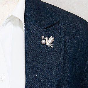 ブローチ コウノトリブローチ メンズパールブローチ 鳥 ピンブローチ ピンズ バード 男性用 ラペルピン 真珠ブローチ 送料無料 プレゼント ギフトの画像