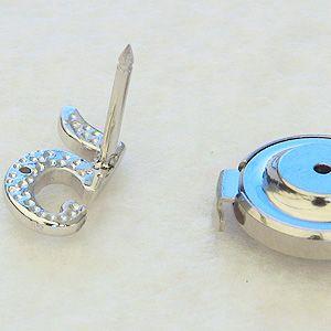 ブローチ エメラルド 5月誕生石 ピンブローチ k18 ホワイトゴールド