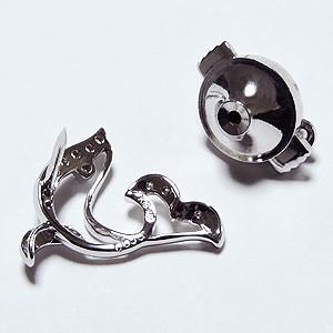 現品発送 ブローチ イルカ メンズ 男性用 海豚 ピンズ ドルフィン ラペルピン ダイヤモンド k18 ホワイトゴールド メンズ 送料無料 プレゼント ギフト 自分買い p 【GM1027421102】(37128円)