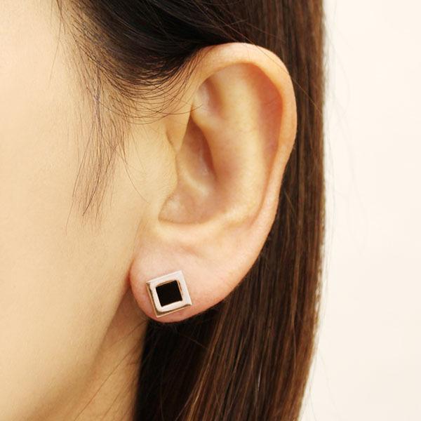 オニキスピアス　k18 新品　片耳 ピアス オニキス オニキスピアス 片耳用 スタッドピアス k18 ピンク