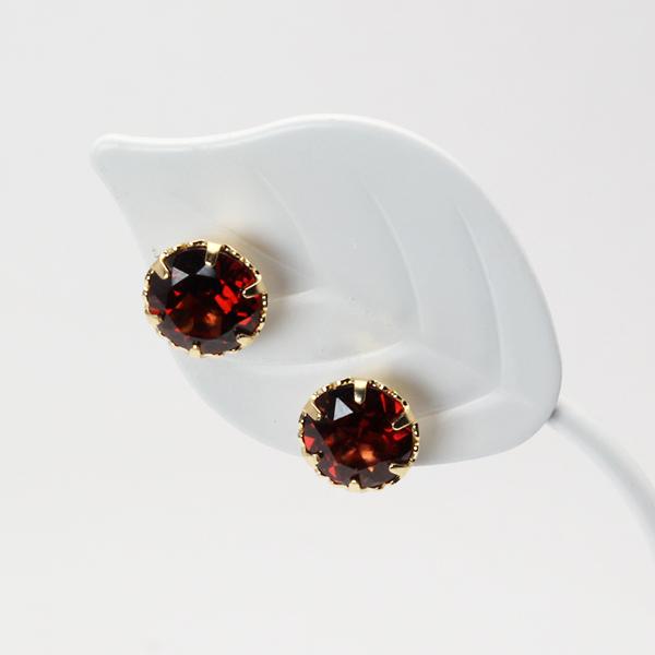 ガーネット ピアス スタッドピアス k18 18k 18金 イエローゴールド 6本爪 1月誕生石 送料無料 カジュアル 普段使い メンズ 男性用 プレゼント ギフト puの画像