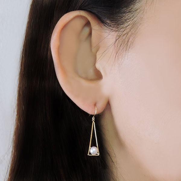 パール ピアス 18金 18k ピラミッド型フック ぶら下がり ゆれる 揺れる あこや本真珠 5-5.5mm k18 イエローゴールド レディース プレゼント ギフト puの画像