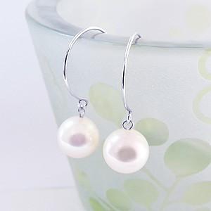 パールピアス 18金 パール ピアス 18k フープ あこや本真珠 9mm k18 ホワイトゴールド 外径15mm ゆれる ぶら下がり 送料無料 プレゼント ご褒美 自分買い puの画像