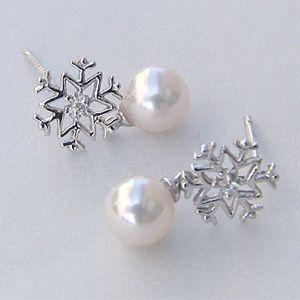 パールピアス 18金 パール ピアス 18k 雪の結晶 真珠 本真珠 ダイヤモンド k18 ホワイトゴールド 雪 結晶 スノーフレーク 送料無料 プレゼント 自分買い puの画像