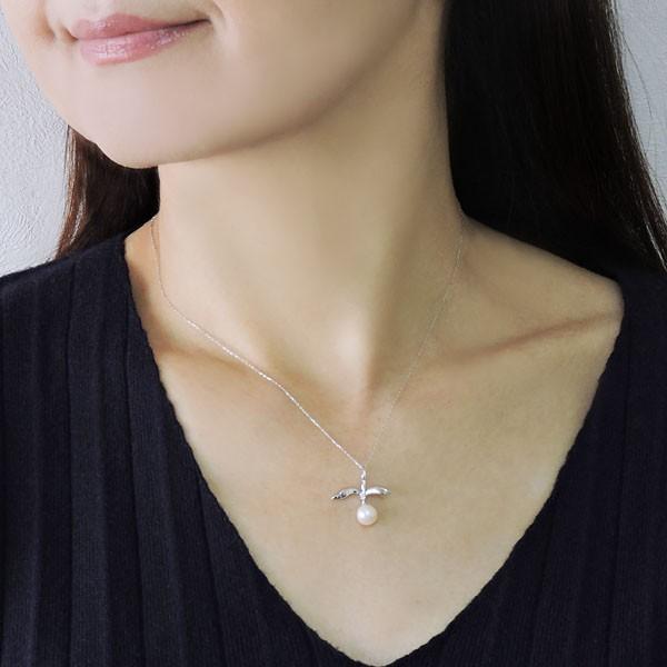 真珠 ネックレス パール ネックレス リーフ型 十字架 あこや本真珠 0.01ct ダイヤモンド k18 ホワイトゴールド レディース プレゼント ギフト 自分買い puの画像
