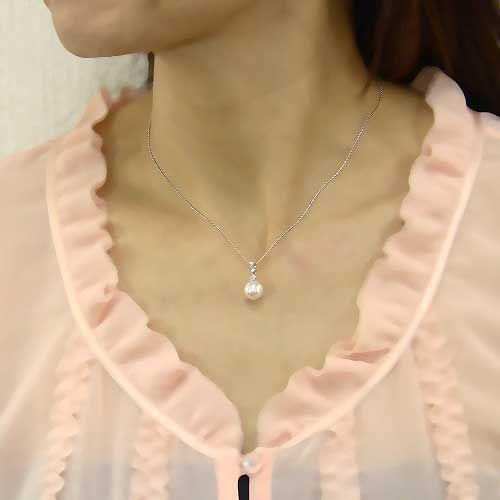 PT900プラチナ　メレダイヤ　パールペンダントトップ Pt900 プラチナ ペンダントトップ オパール 10.84ct