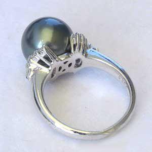 パール リング 指輪 真珠タヒチ黒蝶真珠 18金 k18 ホワイトゴールド ダイヤモンド 14石 合計0.31ct 真珠の径 11mm グリーン系 プレゼント ギフト 自分買い pu_3