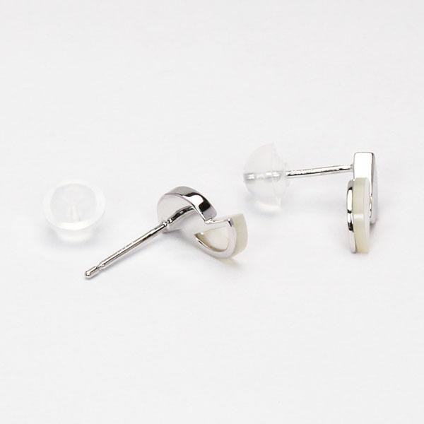 ピアス 白蝶貝ピアス 白蝶貝 シェル スタッドピアス k18 18k 18金 ホワイトゴールド ユニセックス 送料無料 人気 プレゼント ギフト ご褒美 自分買い puの画像