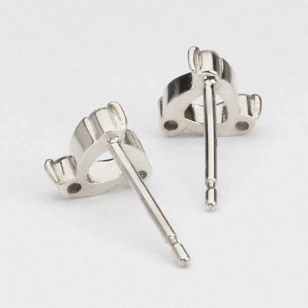 ダイヤモンド ピアス ダイヤピアス スタッドピアス 18金 k18 18k ホワイトゴールド ペア シンプル 送料無料 4月誕生石 プレゼント ギフト ご褒美 自分買い puの画像