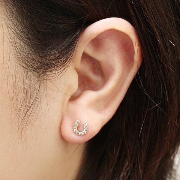 ピアス ダイヤモンド ダイヤ スタッドピアス ホースシューピアス 馬蹄 18金 k18 18k ホワイトゴールド ユニセックス 送料無料 プレゼント ギフト 自分買い puの画像