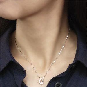 ダイヤモンド ネックレス 0.07ct ダイヤ 18金 k18 18k ホワイトゴールド フラワー 花 チェーン付 ユニセックス 男女兼用 プレゼント ギフト 自分買い puの画像