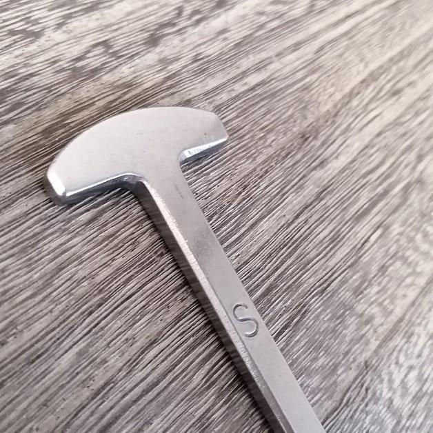 日本製 ウナギの目打ち ステン鋼 蒲鉾型 上磨き 145mm : 新