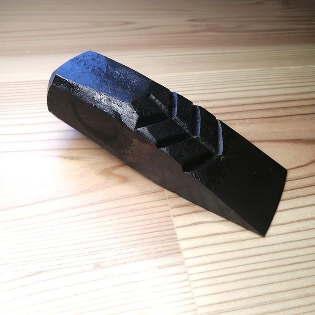 日本製 金矢（小）1.1kg クサビ 薪割・木割・丸太を割るために使用