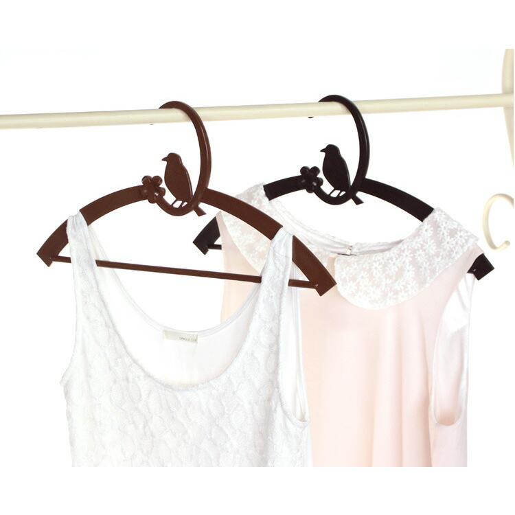 世界の ことりハンガー ルエット コトリ ３本組 小鳥 シルエット 可愛い 鳥かご 新生活 コートハンガー カラー ライトピンク Www Goldenshoppingcalhau Com Br