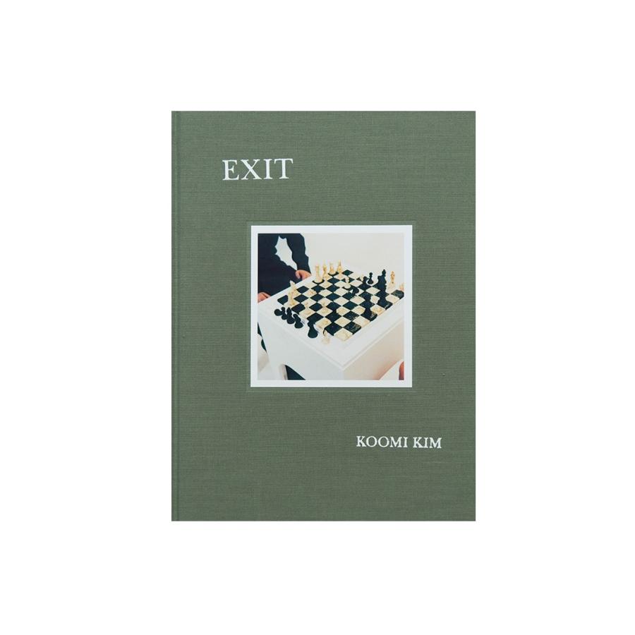 KOOMI KIM EXIT KOOMI KIM 金 玖美 BREXIT 金玖美写真集 写真集 フォトブック UNION TRANSIENT |  | 02