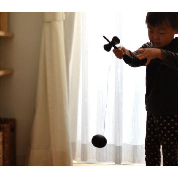 Timbre ティンブレ けん玉 音の器 OTOnoUTSUWA 鈴木康広デザイン KD001-BK |  | 03