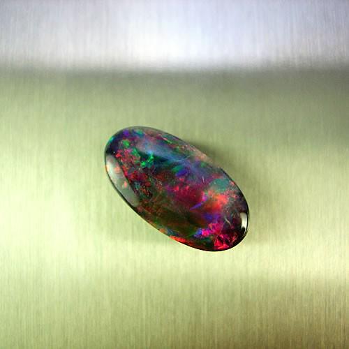 新春セール ブラックオパール　2.14ct　ジュエリールース dt275 【NAN1602636382】(57915円)