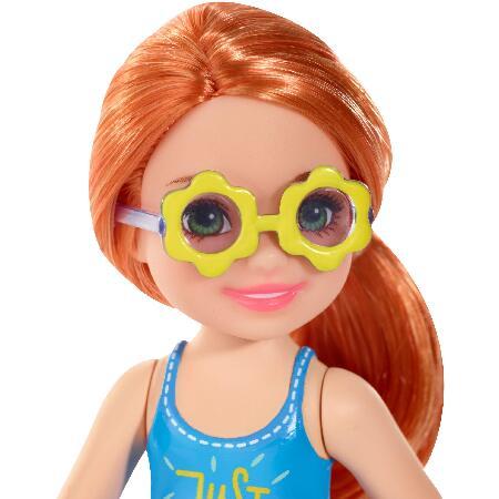日替わり Barbie Club Chelsea Doll， 6-inch Redhead with Flower-Shaped Sunglasses